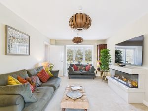 Lounge- click for photo gallery